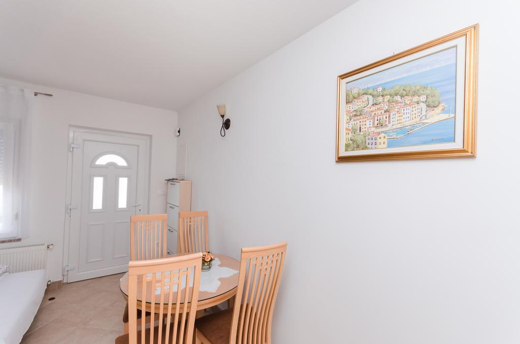 Apartment Zorka Medveja Kültér fotó