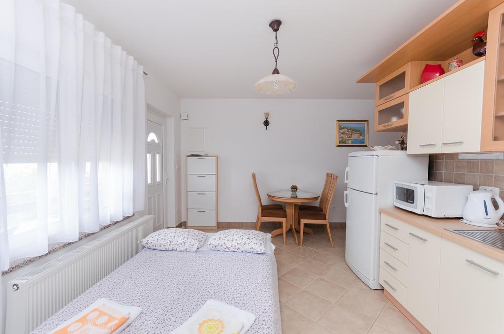 Apartment Zorka Medveja Kültér fotó