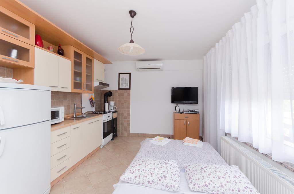 Apartment Zorka Medveja Kültér fotó